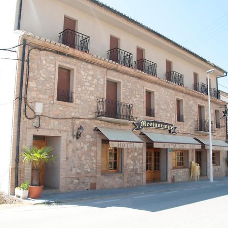 Hotel Alvarez Tuejar Luaran gambar